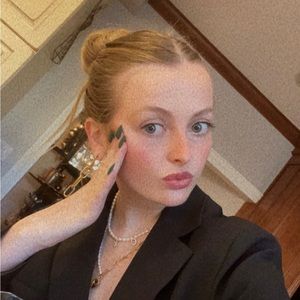 Meet your Posher, Lindsay
